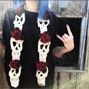 🖤 🖤 Handcrafted Skull & Roses Crochet Scarf Custom Colors Available 🖤